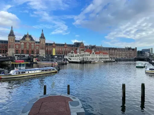 Netherlands removals, Regal Moving & Storage